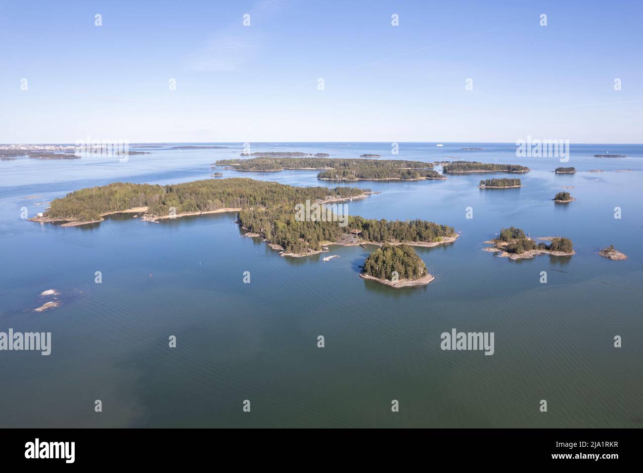 Saaristoa Westendin edusalla Espoossa. Kuvassa etualalla Varsasaari. Banque D'Images