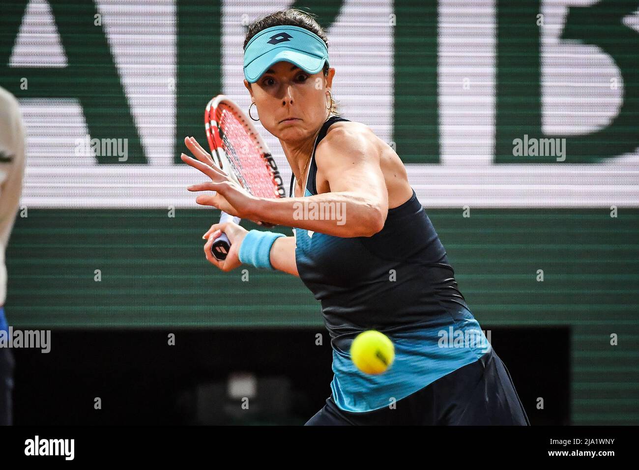 Paris, France - 26/05/2022, Alize CORNET de France pendant le cinquième jour de Roland-Garros 2022, Open de France 2022, tournoi de tennis Grand Slam le 26 mai 2022 au stade Roland-Garros à Paris, France - photo: Matthieu Mirville/DPPI/LiveMedia Banque D'Images