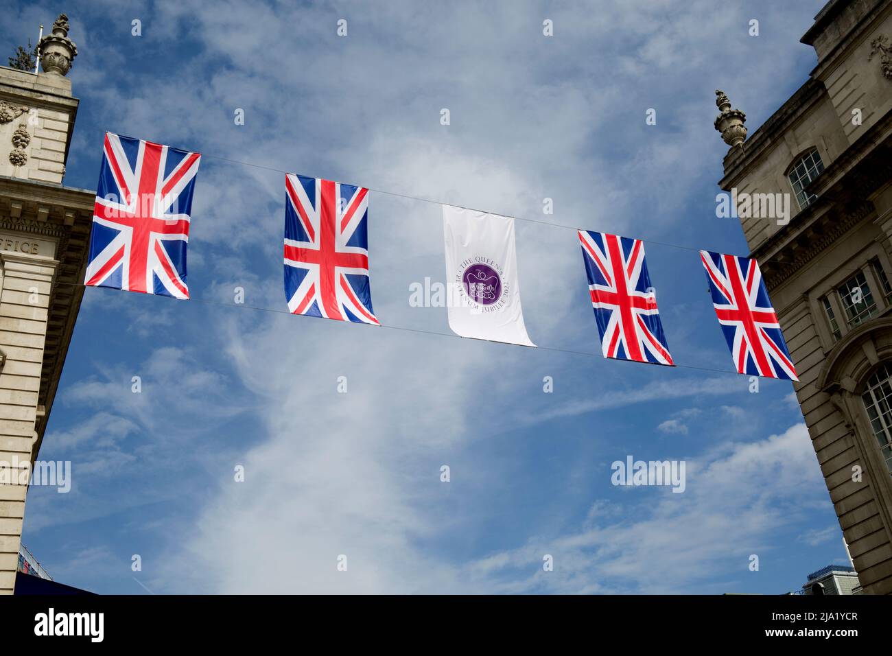 Drapeaux de Regent Street célébrant le Jubilé de platine de la Reine à Londres Banque D'Images