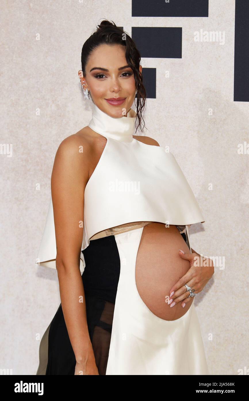 Cannes, France. 26th mai 2022. Nabilla Benattia participe au gala de l'amfAR Cannes 2022 au Hotel du Cap-Eden-Roc le 26 mai 2022 à Cap d'Antibes, France. Photo: DGP/imageSPACE/MediaPunch crédit: MediaPunch Inc/Alamy Live News Banque D'Images