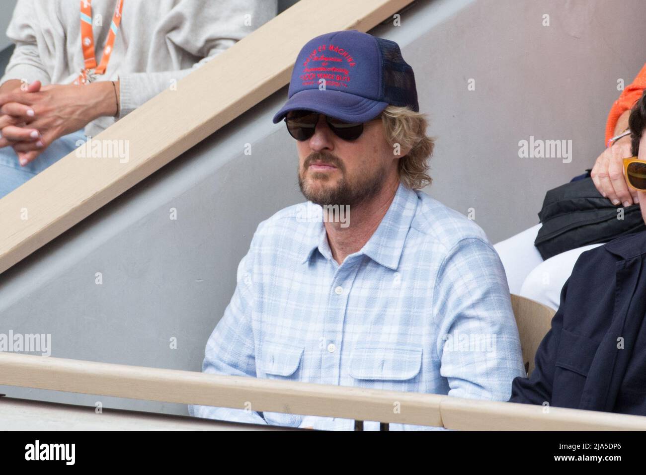 Paris, France. 27th mai 2022. Owen Wilson dans les stands lors de l'Open de France Roland Garros 2022 le 27 mai 2022 à Paris, France. Photo de Nasser Berzane/ABACAPRESS.COM crédit: Abaca Press/Alay Live News Banque D'Images
