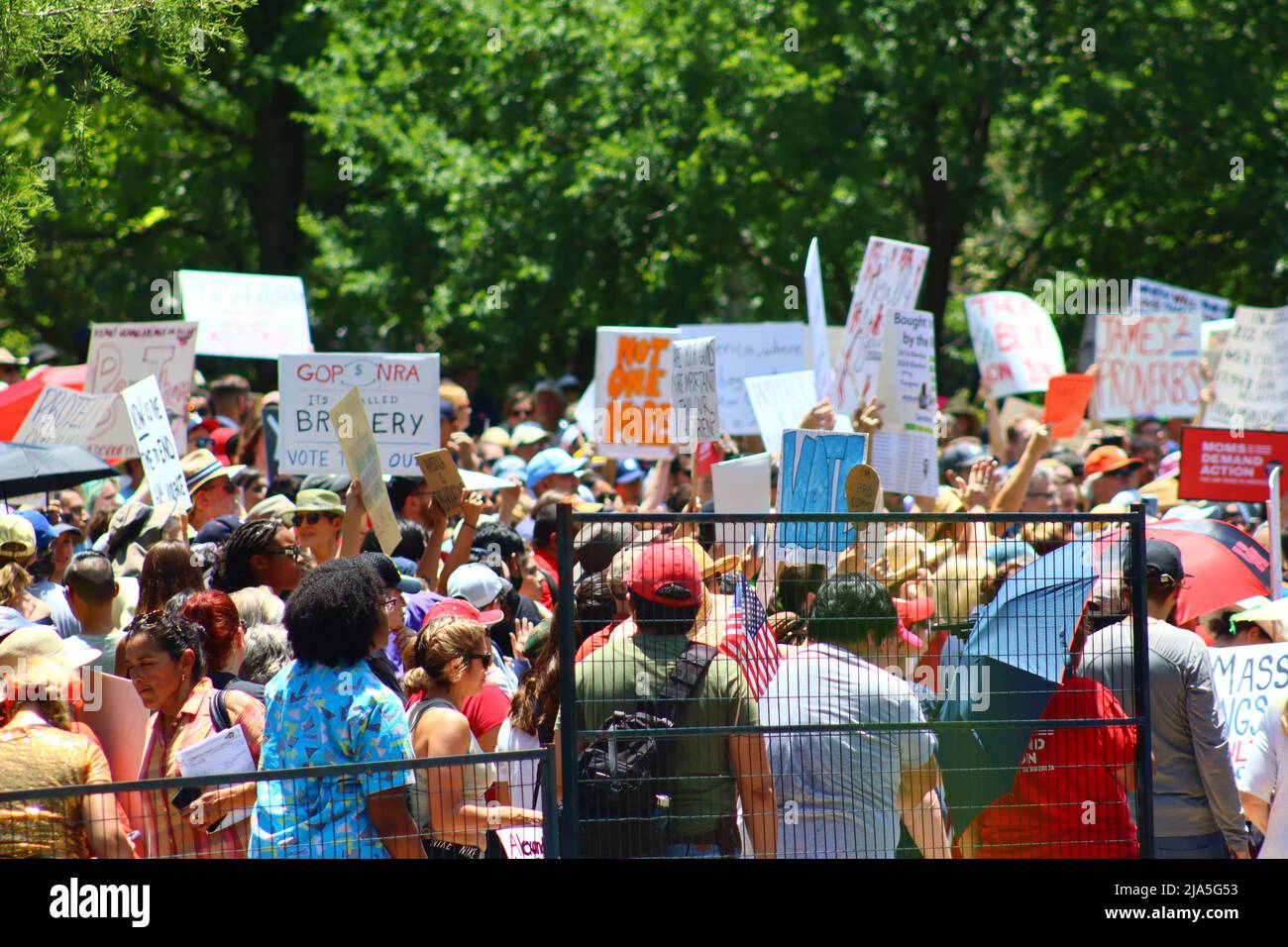 Houston, États-Unis. 27 mai 2022. Crédit de protestation de la Convention de la NRA : Robert Balli/Alay Live News Banque D'Images