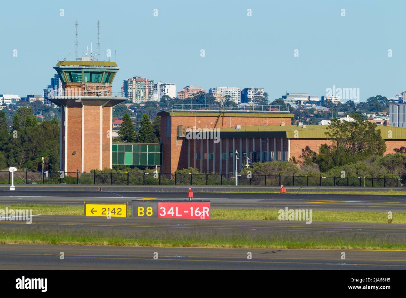 L'ancienne tour de contrôle de l'aéroport de Sydney (Kingsford Smith) à Sydney, en Australie. Banque D'Images