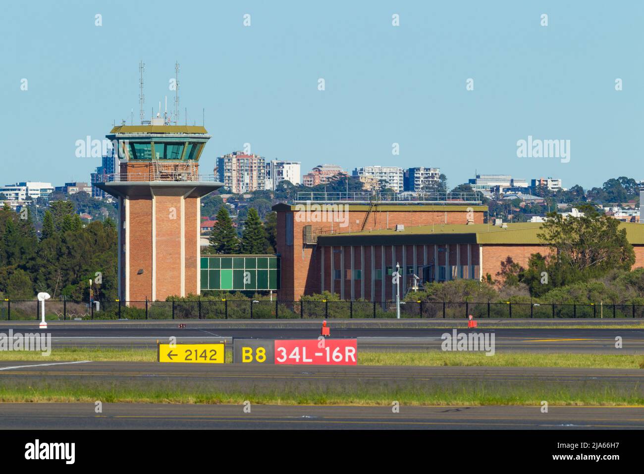 L'ancienne tour de contrôle de l'aéroport de Sydney (Kingsford Smith) à Sydney, en Australie. Banque D'Images