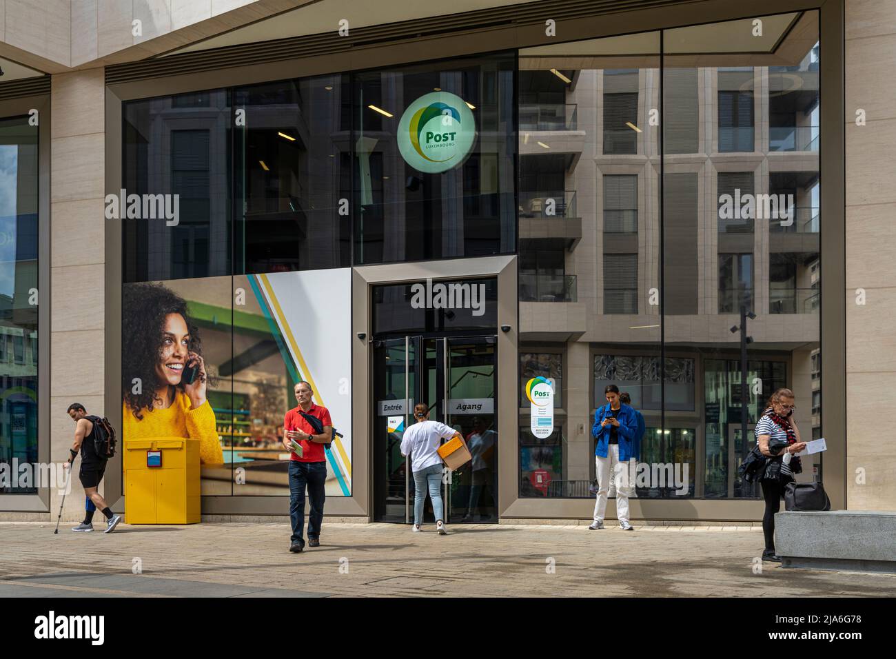 Luxembourg, mai 2022. Vue extérieure d'un bureau de poste en centre-ville  Photo Stock - Alamy