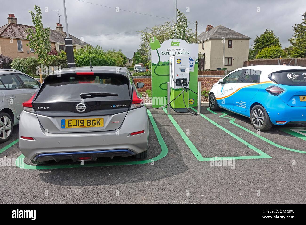 Lidl car park Banque de photographies et d’images à haute résolution