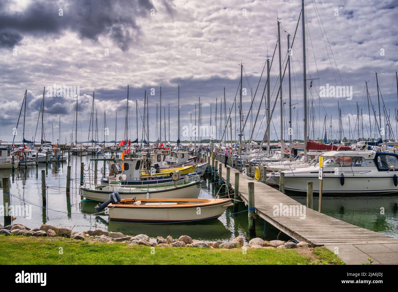 Port de plaisance de Hoerevov sur le sentier de randonnée de Gendarmstiern au Danemark Banque D'Images