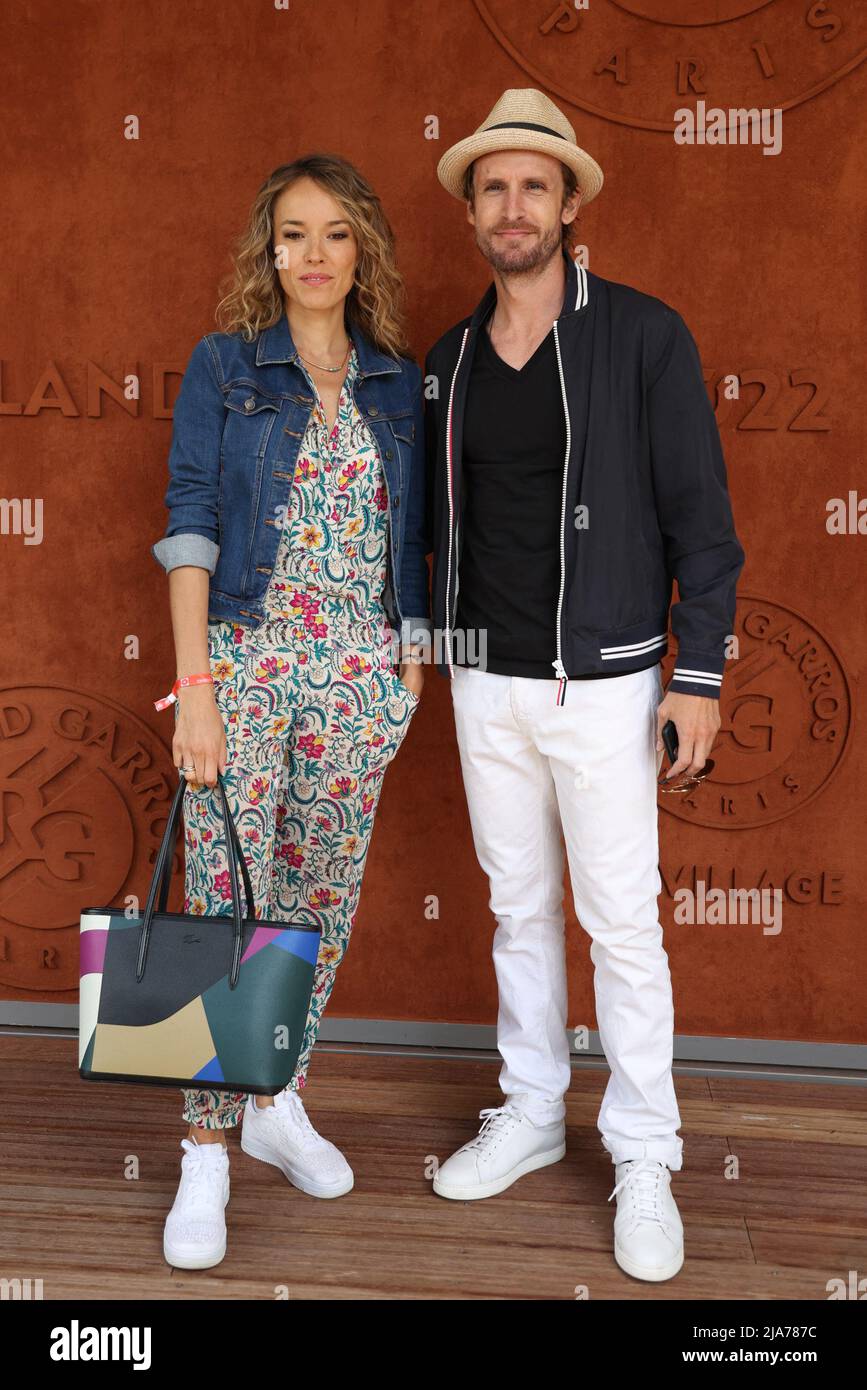 Elodie Fontan, Philippe Lachau au Village pendant l'Open de tennis Roland Garros 2022 le 28 mai 2022 à Paris, France. Photo de Nasser Berzane/ABACAPRESS.COM Banque D'Images