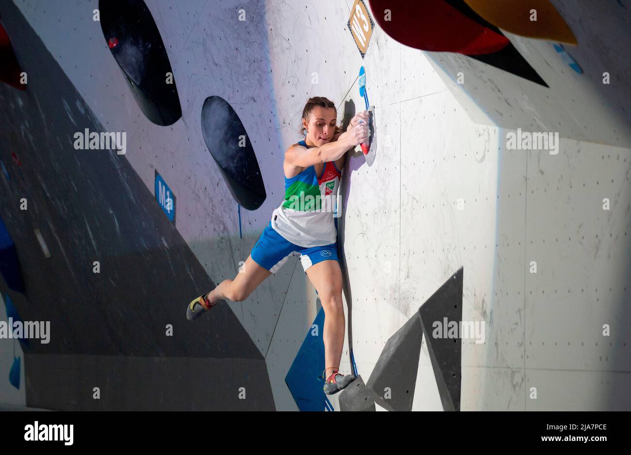 Séoul, Corée du Sud. 8th mai 2022. Camilla Moroni (ITA), 8 mai 2022 - escalade sportive : finale de Boulder féminin lors de la coupe du monde d'escalade IFSC Séoul 2022 au stade d'escalade Jungnang à Séoul, Corée du Sud. Credit: Lee Jae-won/AFLO/Alay Live News Banque D'Images