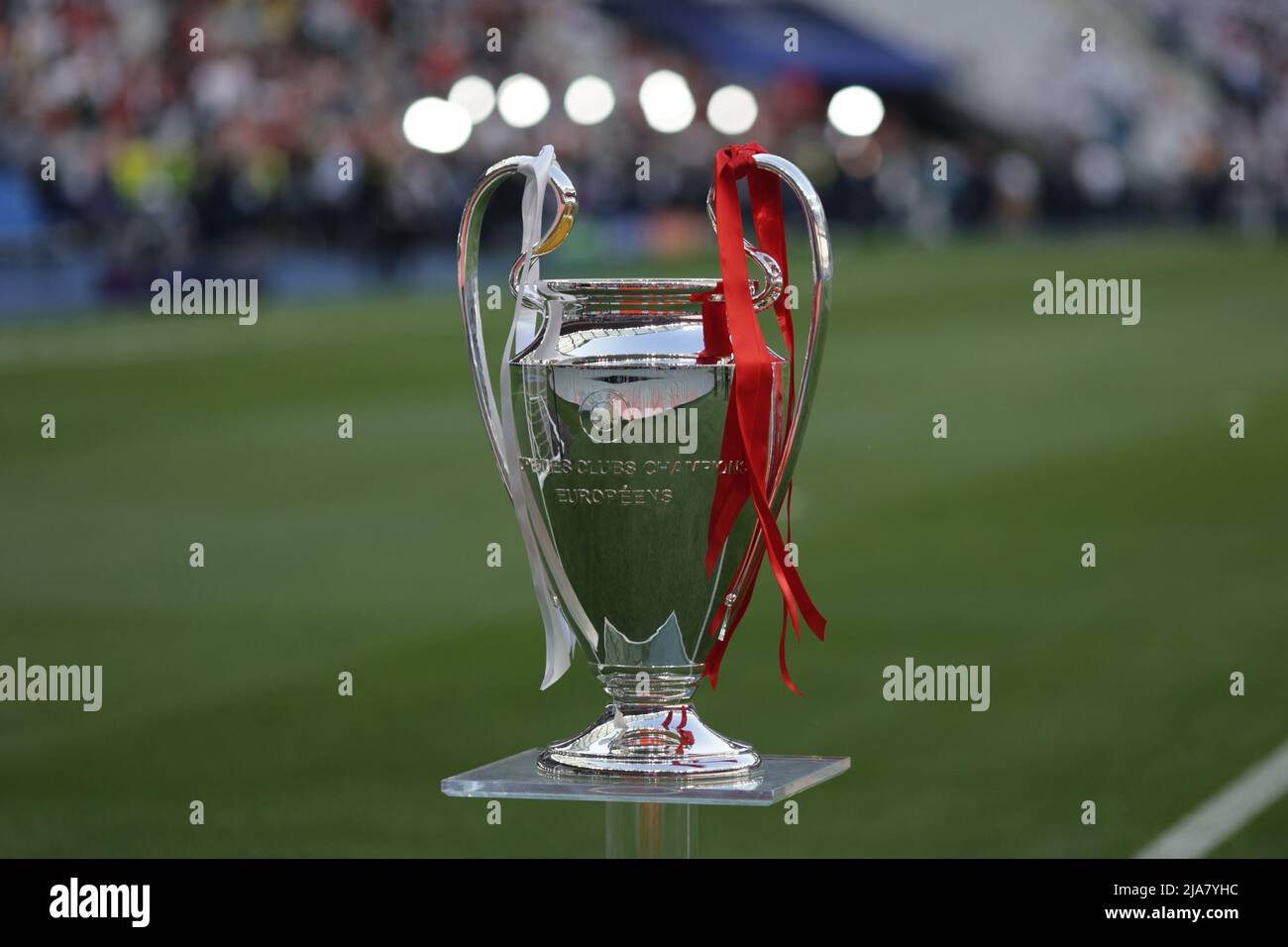 PARIS, FRANCE. MAI 28th le trophée est présenté avant la finale de la Ligue des champions de l'UEFA entre Liverpool et le Real Madrid au Stade de France, Paris, le samedi 28th mai 2022. (Credit: Pat Scaasi | MI News) Credit: MI News & Sport /Alay Live News Banque D'Images