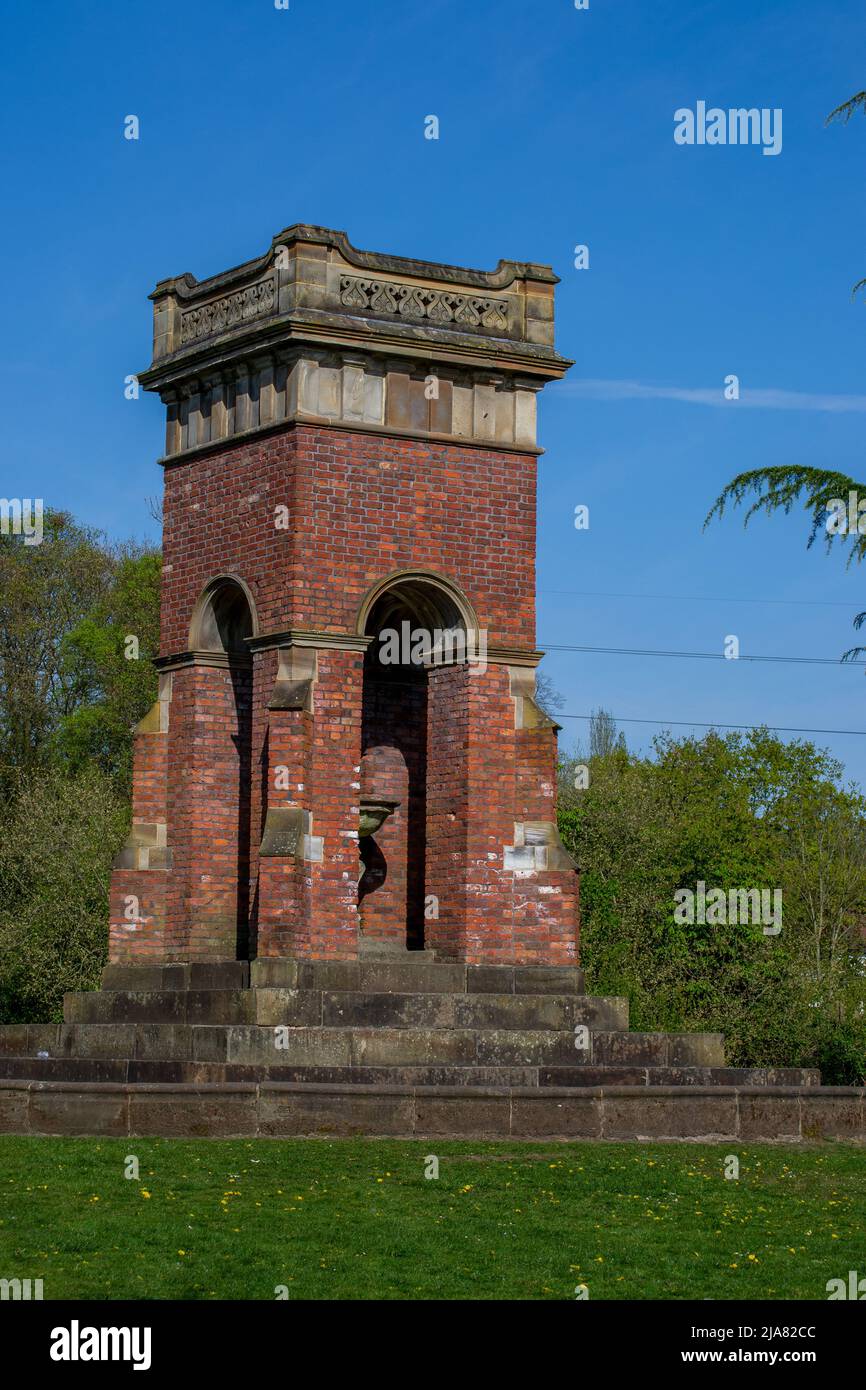 Worsley Green and Fountain Monument / Worsley Water Tower à Worsley, Manchester, Royaume-Uni. Banque D'Images