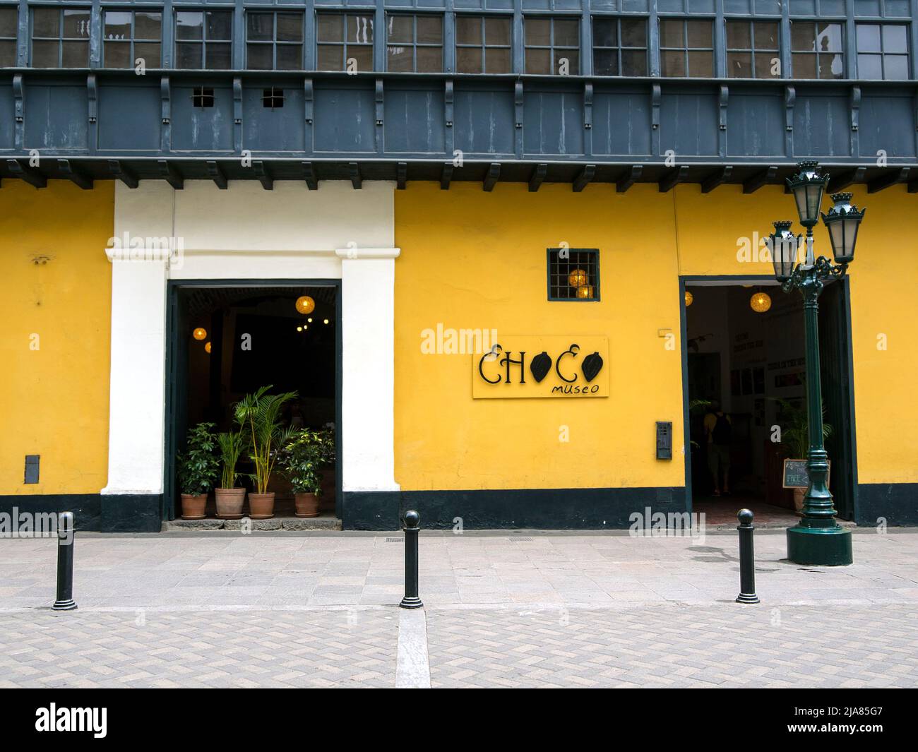 Le musée péruvien du chocolat, 'Choco Museo', dans une maison du XVIIe siècle sur la place principale de Lima, Pérou Banque D'Images