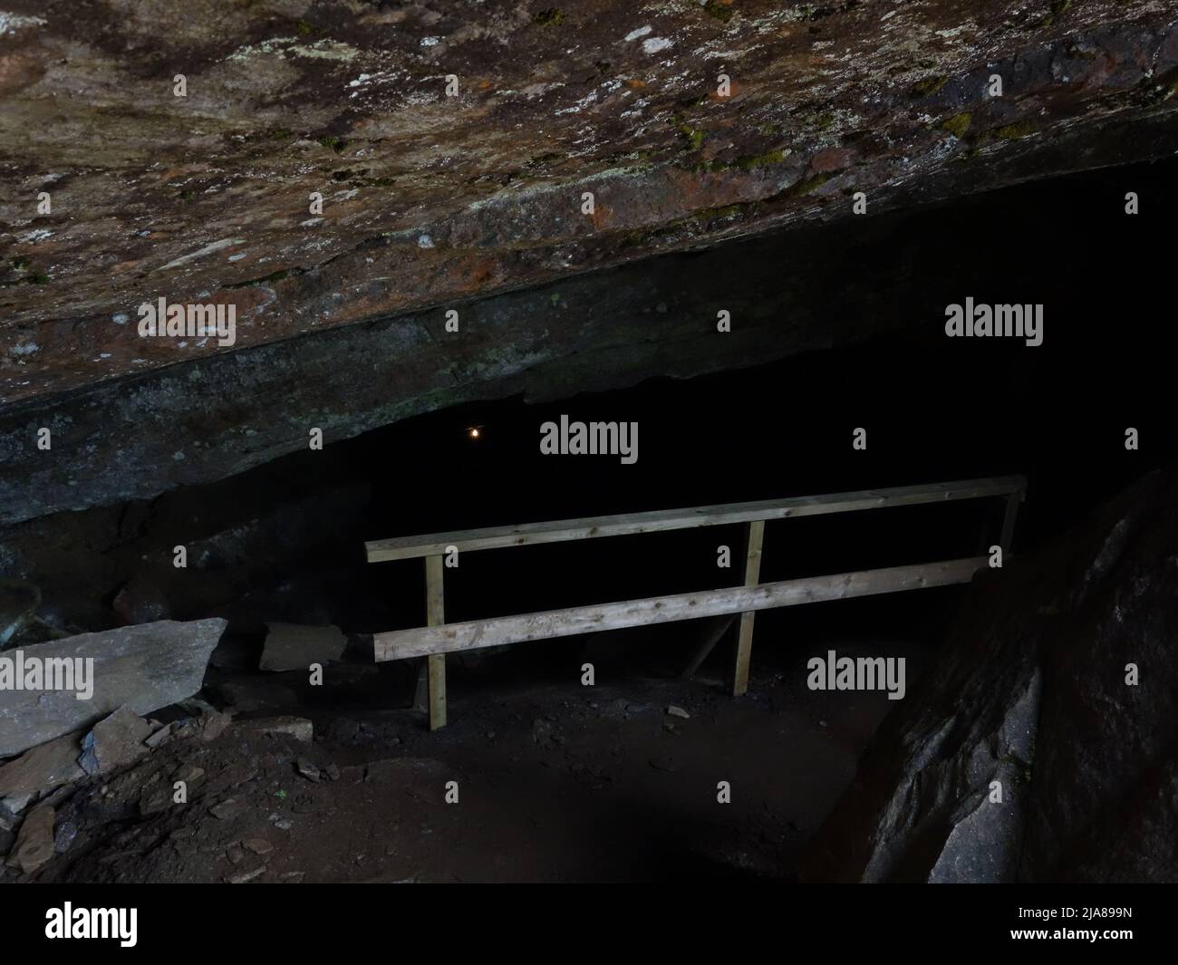Grønligrotta est une grotte calcaire facilement accessible. 20 km de Mo i Rana. La seule grotte des pays nordiques avec lumière. Banque D'Images