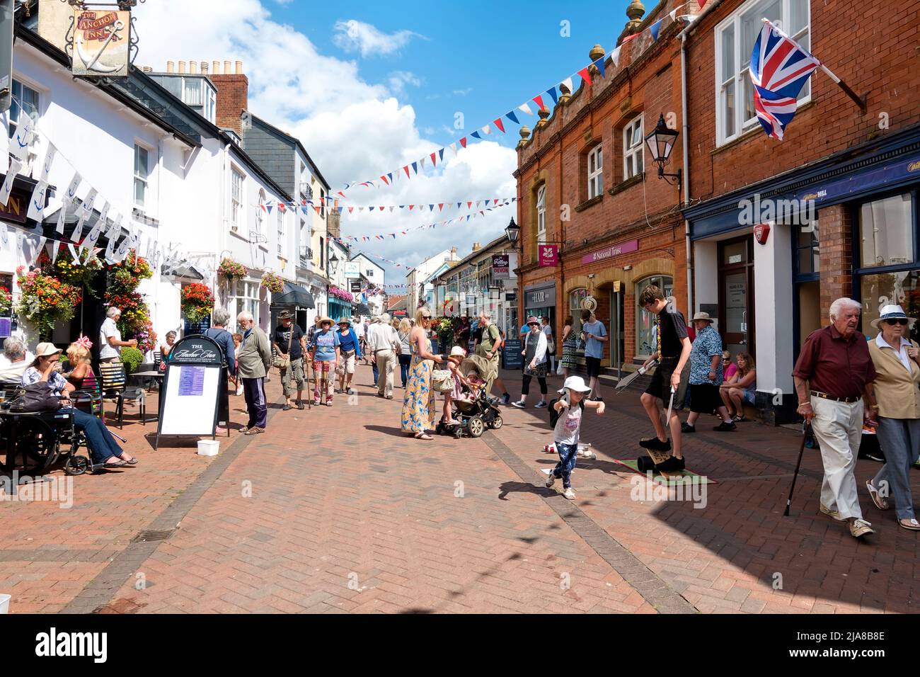 Sidmouth, Devon, Royaume-Uni - août 8 2018 : Old Fore Street à Sidmouth, Devon, Angleterre, Royaume-Uni Banque D'Images