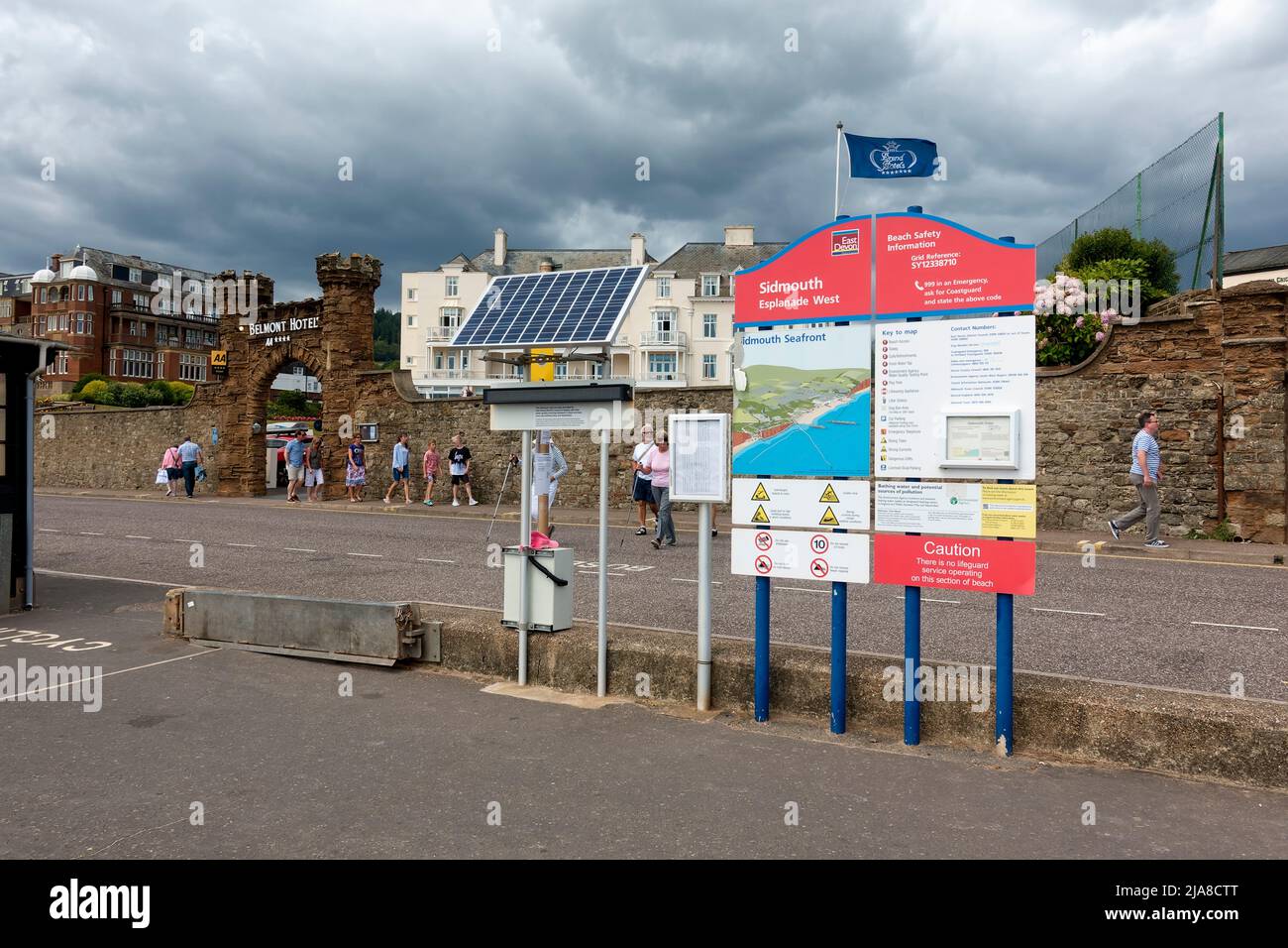 Sidmouth, Devon, Royaume-Uni - août 8 2018 : The West Esplanade à Sidmouth, Devon, Royaume-Uni Banque D'Images