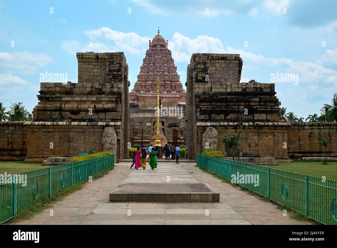 Temple indien. Grande architecture hindoue dans le temple Gangaikonda Chola Puram, Inde du Sud. Banque D'Images
