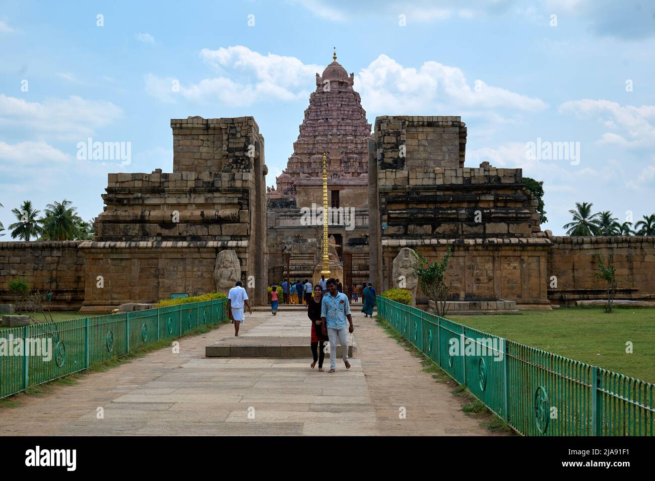 Temple indien. Grande architecture hindoue dans le temple Gangaikonda Chola Puram, Inde du Sud. Banque D'Images