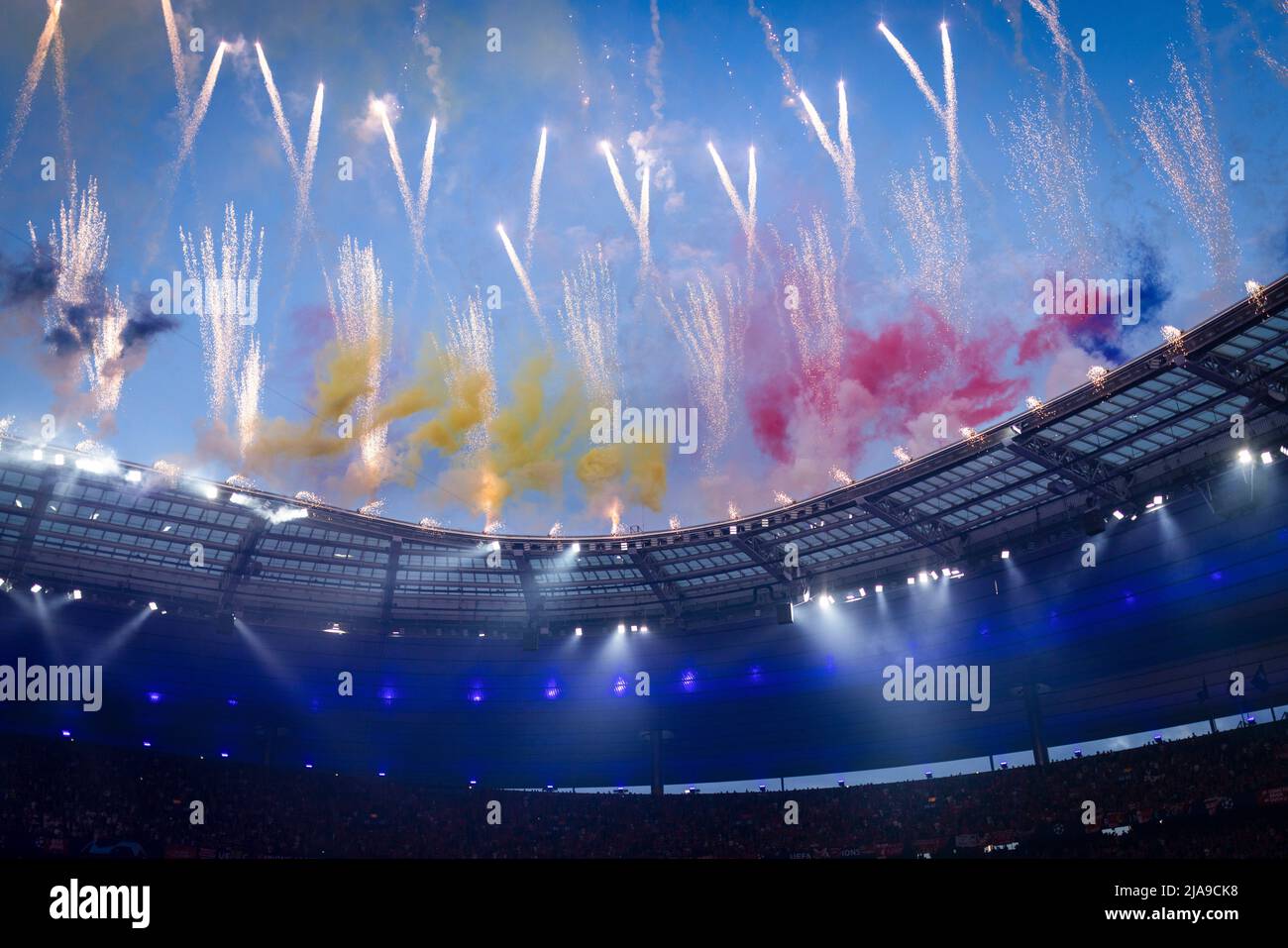 Feuerwerk vorm Spiel im Stade de France FC Liverpool - Real Madrid Paris, Ligue des Champions, finale, 28.05.2022, Fussball ; Saison 2021/22 Foto: Mori Banque D'Images