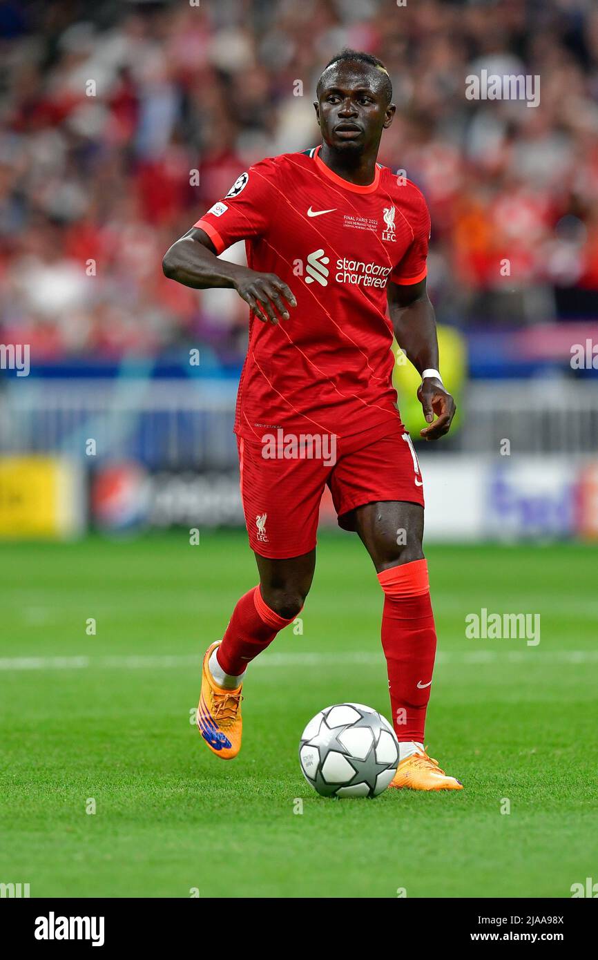 Paris, France. 28th, mai 2022. Sadio Mane (10) de Liverpool vu lors de la finale de la Ligue des champions de l'UEFA entre Liverpool et Real Madrid au Stade de France à Paris. (Crédit photo: Gonzales photo - Tommaso Fimiano). Banque D'Images