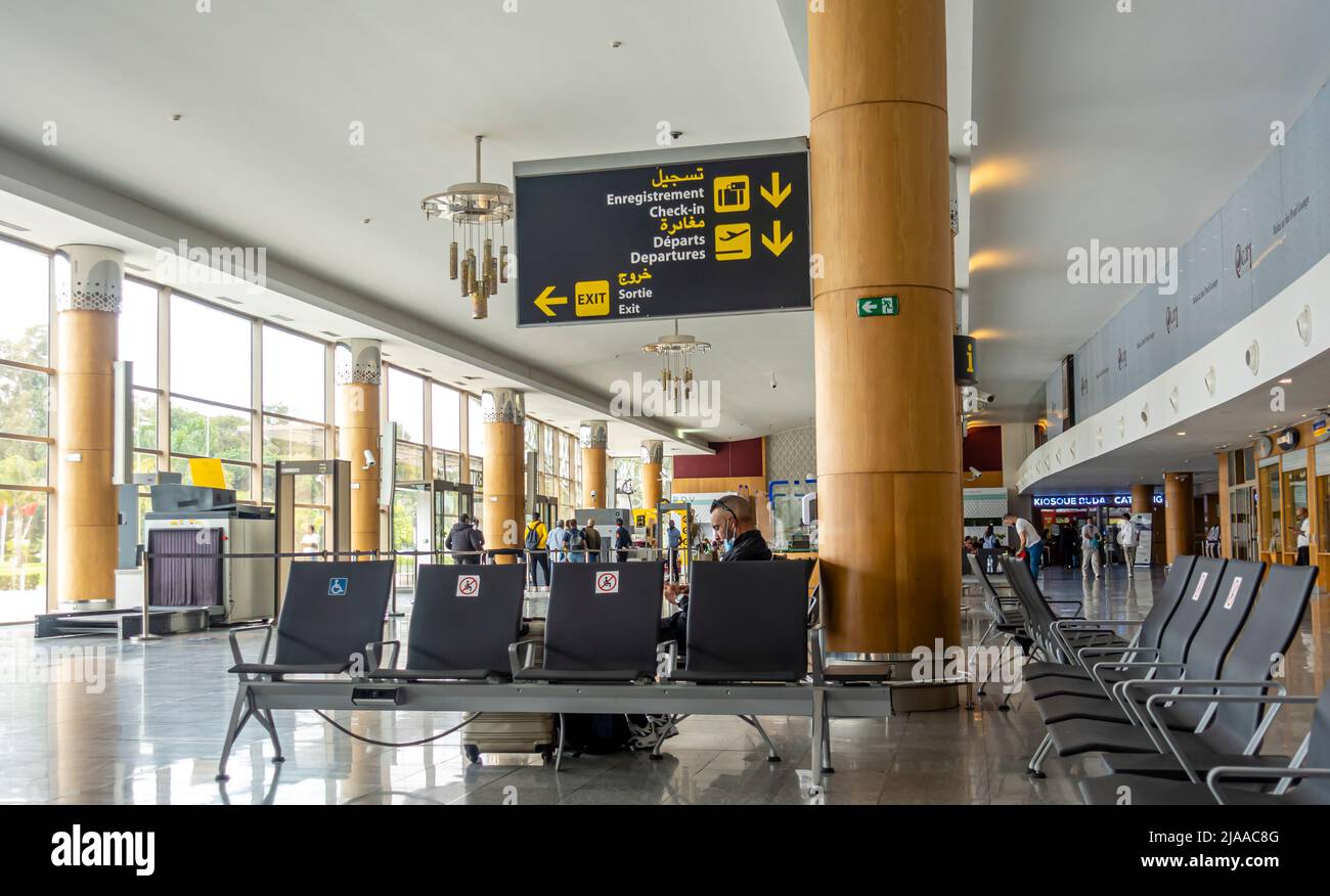 Rabat Vente départs aéroport hall intérieur, Maroc Banque D'Images