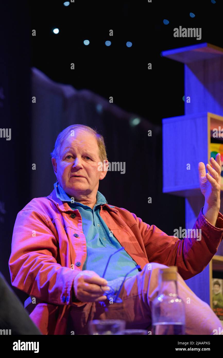 Hay-on-Wye, pays de Galles, Royaume-Uni. 29th mai 2022. Michael Morpurgo et Lemn Sissay parlent à Polly Russell au Hay Festival 2022, pays de Galles. Crédit : Sam Hardwick/Alamy. Banque D'Images
