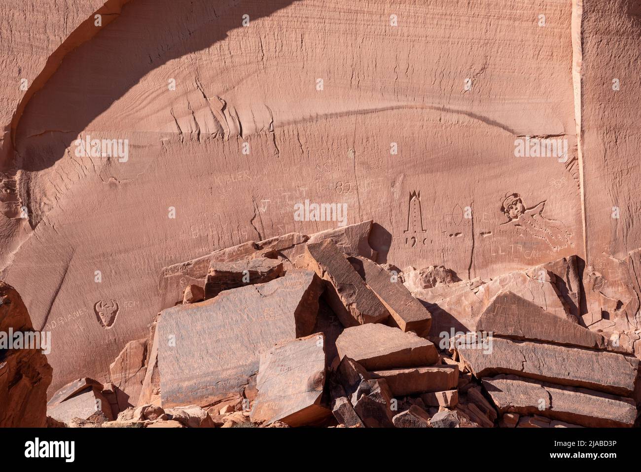 Inscriptions sur le mur du canyon, Labyrinth Canyon, Utah. Banque D'Images