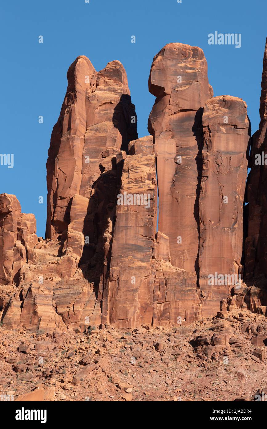 Pinnacles en grès, Labyrinth Canyon, Utah. Banque D'Images