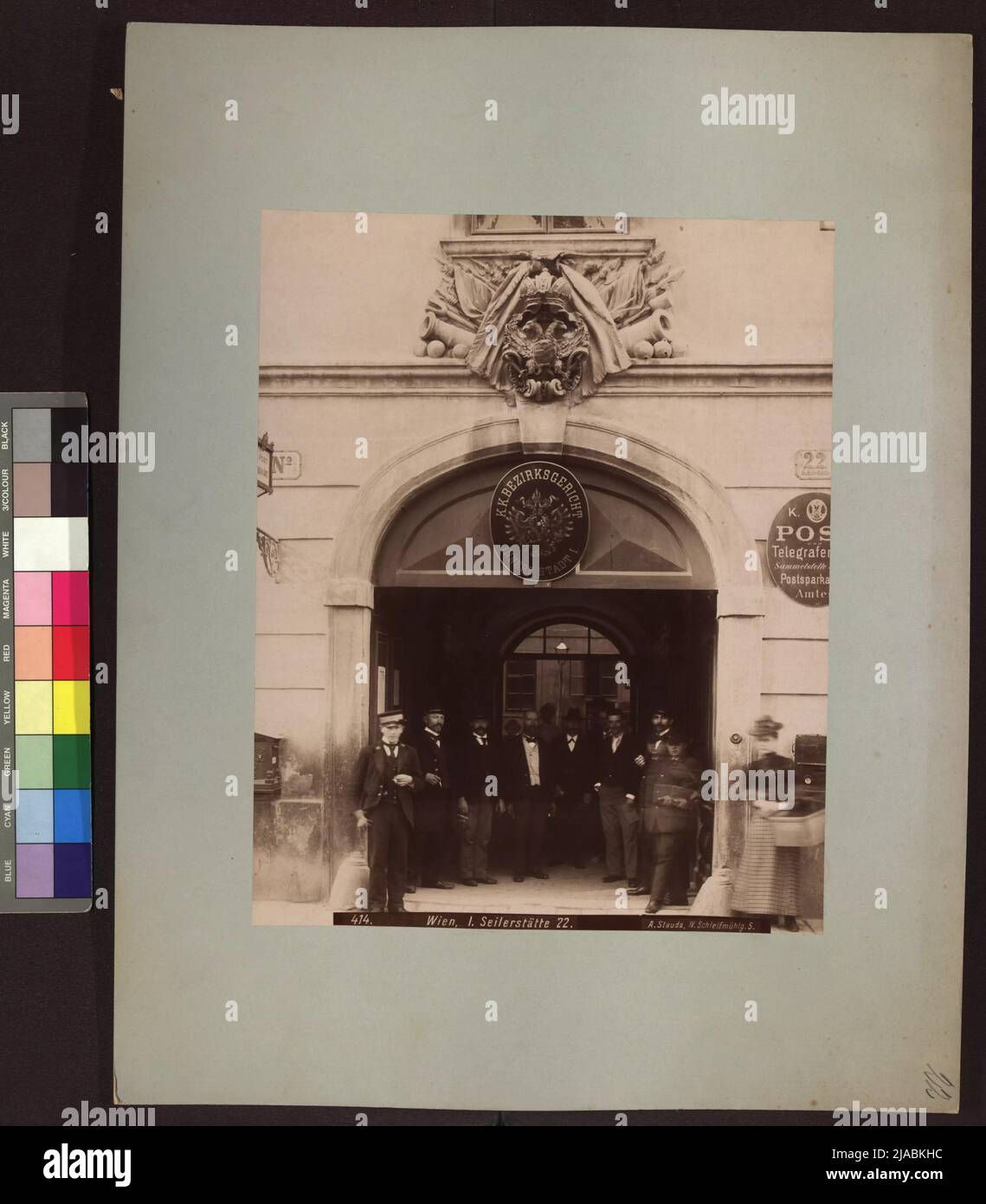 1st, Seilerstättstät 22 - 'K.K. District court Inner Stadt - portail. Août Stauda (1861-1928), photographe Banque D'Images