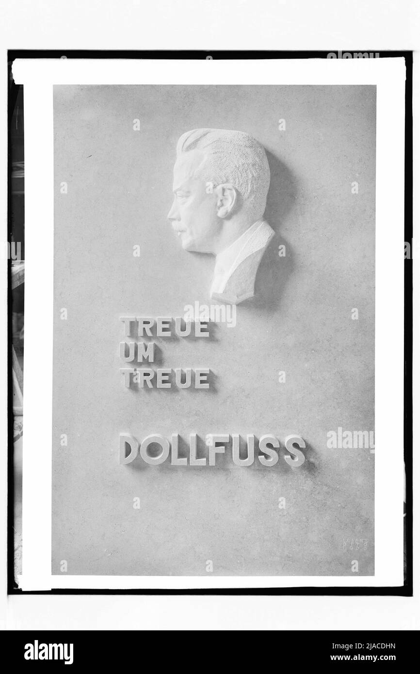 Dollfuos-deKMAL. Martin Rulech Jun. (1879-1944), Photographics, Otto Laserz, Scutpitié Banque D'Images