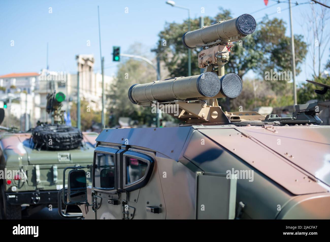 Kornet ou Cornet, arme anti-char russe à la parade en ville. Blindé armé d'un véhicule militaire lourd de roquette avec une plus grande autonomie pour la bataille. Banque D'Images