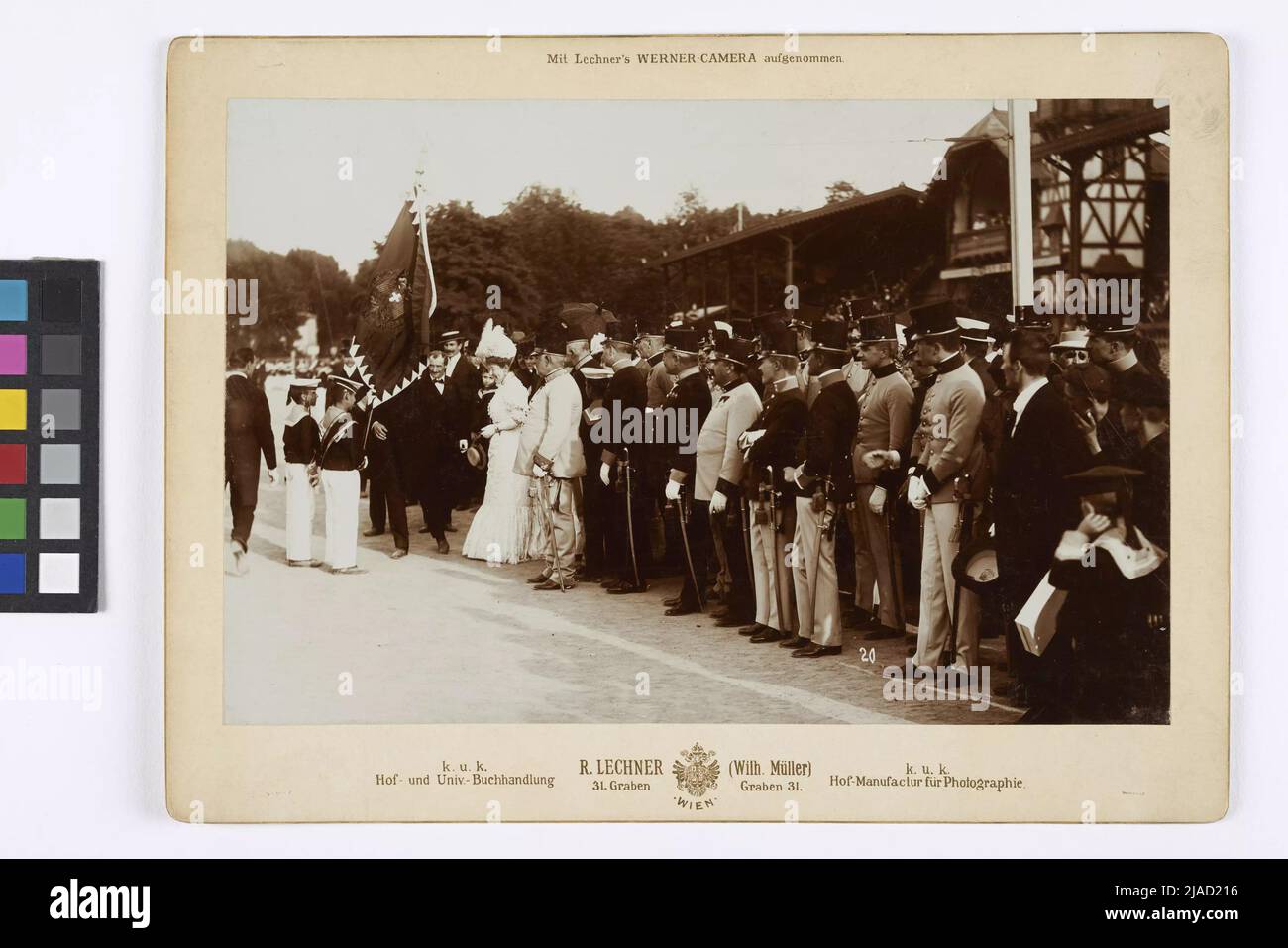 Prix et revue de l'association 'Wiener Knabenhorte' à la trotrenplatz le 29 juin 1907. Verlag ou k. U. k. Librairie universitaire R. Lechner (Wilh. Müller), photographe, éditeur Banque D'Images