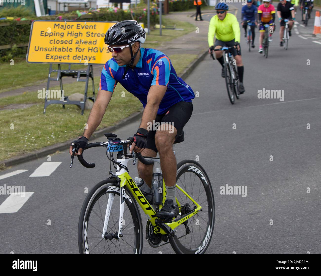 Participants concurrents Charity Cycling Event RideLondon Fyfield Essex Banque D'Images