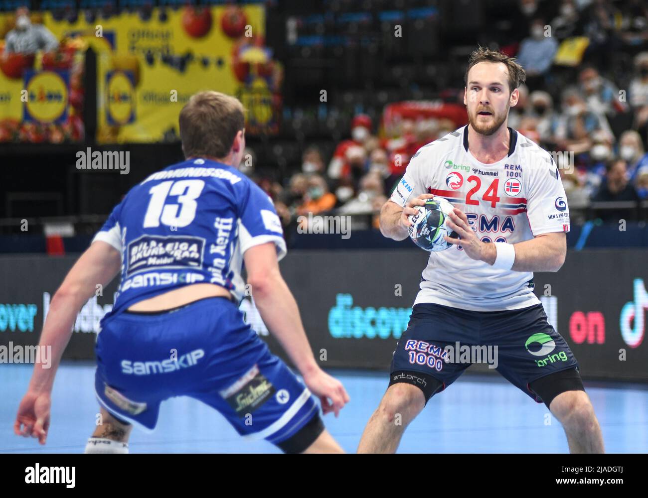 Christian O'Sullivan (Norvège) contre l'Islande. EHF Euro 2022. correspondance de placement de 5º Banque D'Images