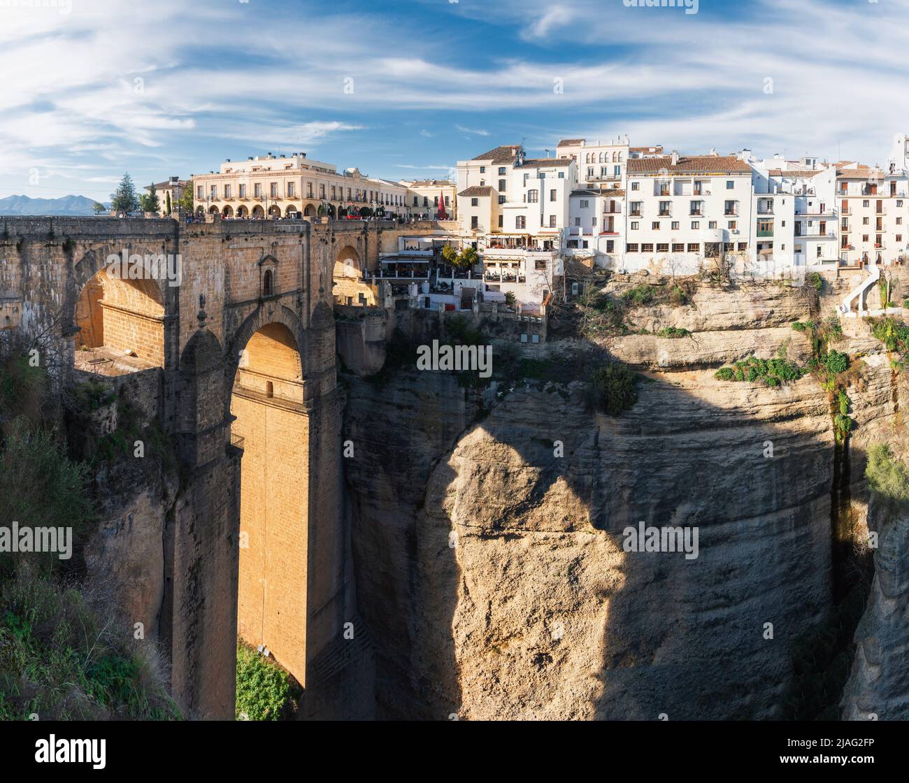 Ronda, Espagne à la Puente Nuevo pont sur les gorges du Tage. Banque D'Images