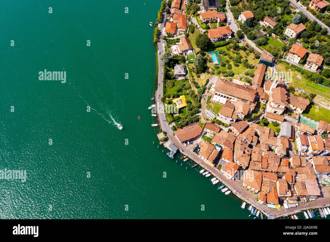 Lac d'Iseo (IT), Peschiera Maraglio, vue aérienne Banque D'Images