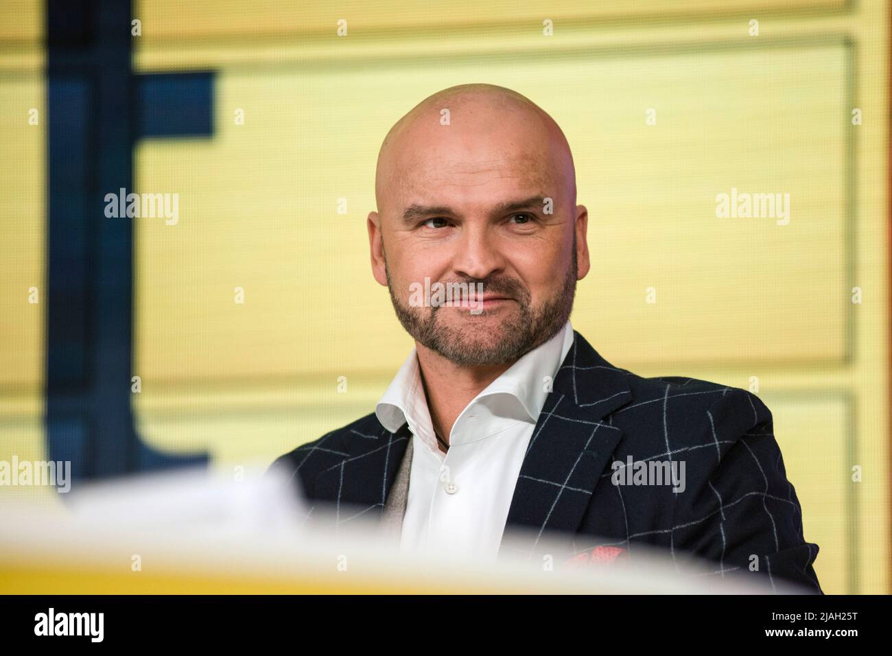 Varsovie, Pologne, 30/05/2022, Rafal Brzoska, le président d'InPost, est vu lors de la conférence de presse. L'Association polonaise de football a officiellement annoncé lors d'une conférence de presse au stade national qu'InPost est devenu le nouveau sponsor stratégique.la conférence a été suivie par le président de la PZPN (Association polonaise de football), Cezary Kulesza, et Rafal Brzoska, président d'InPost, connu sous le nom de roi de Pologne, qui a inventé les casiers de commerce électronique automatisés. On estime qu'environ 16 millions de Polonais utilisent les casiers automatiques de colis d'InPost. Banque D'Images