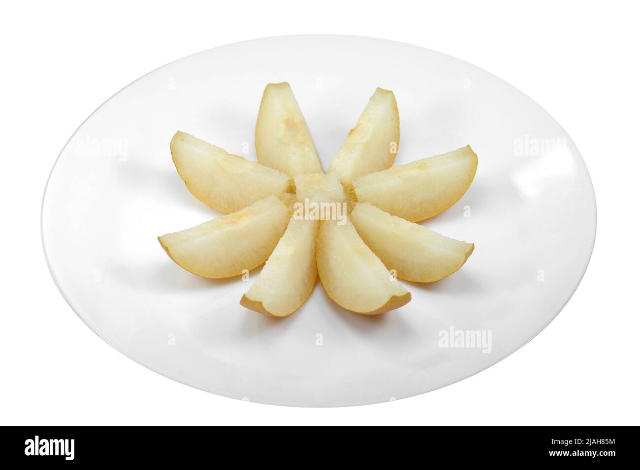 Poire à neige ou poire Fengsui sur fond blanc, poire coréenne fruit frais avec des tranches isolées sur fond blanc.Poires aux pommes fraîches et mûres.Poire asiatique. Banque D'Images