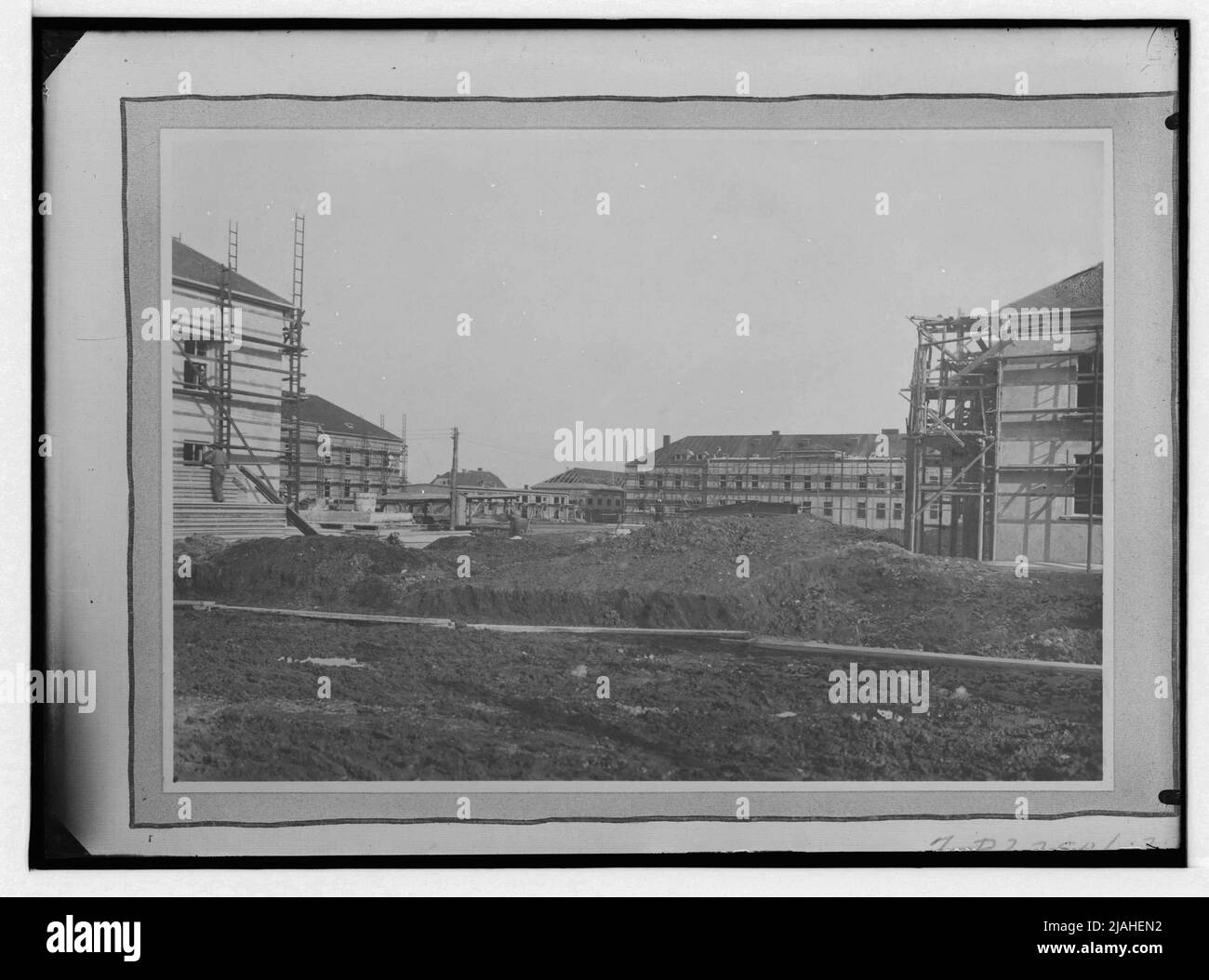 Travaux de construction (sur une installation sportive conçue par Emil Hoppe et Otto Schönthal?) Banque D'Images