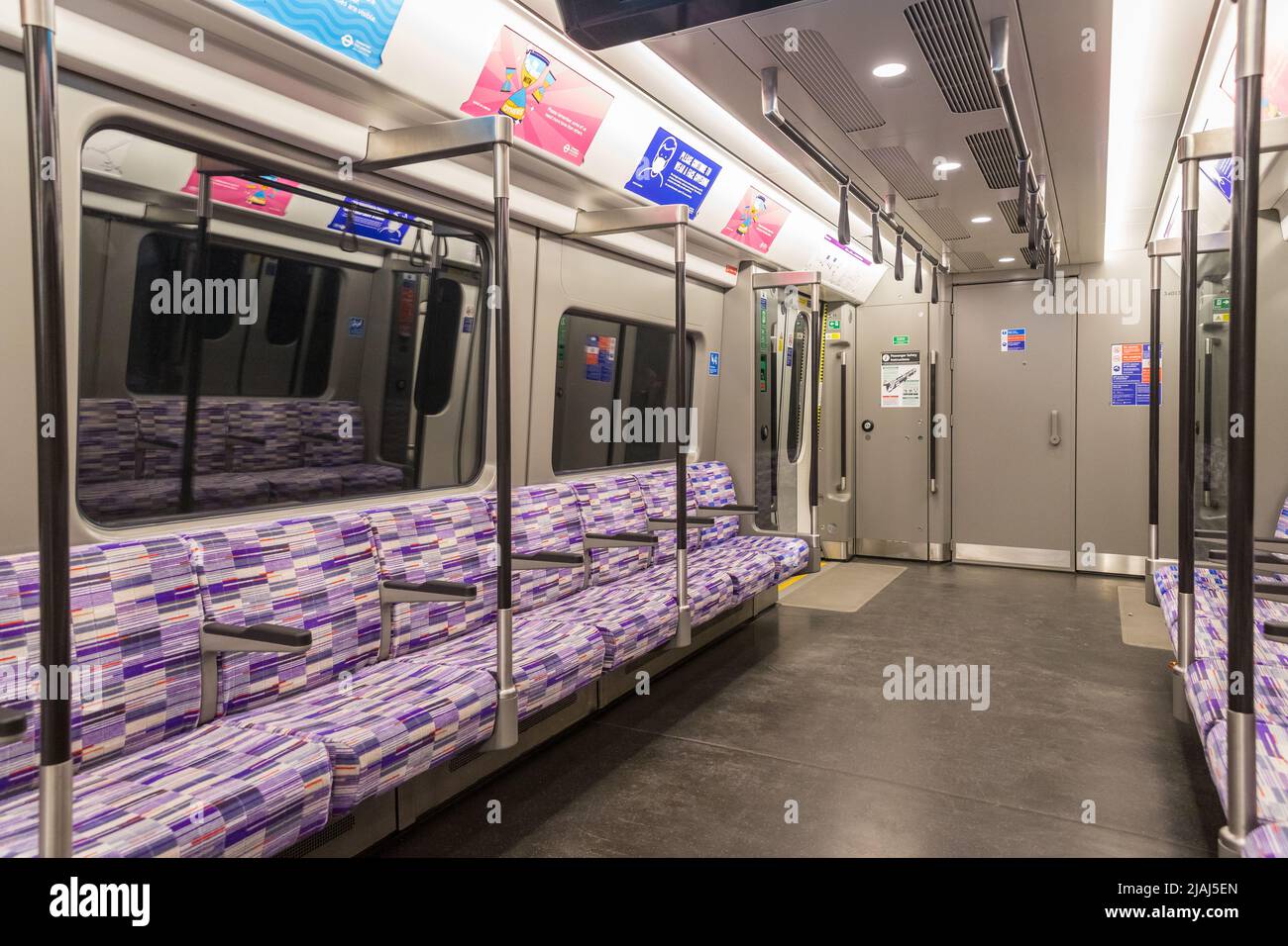Intérieur vide d'un train Elizabeth Line Banque D'Images