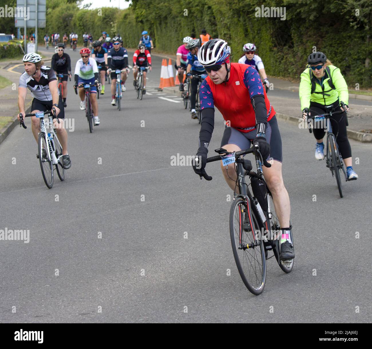 Participants concurrents RideLondon Charity Cycling Event Fyfield Essex Banque D'Images