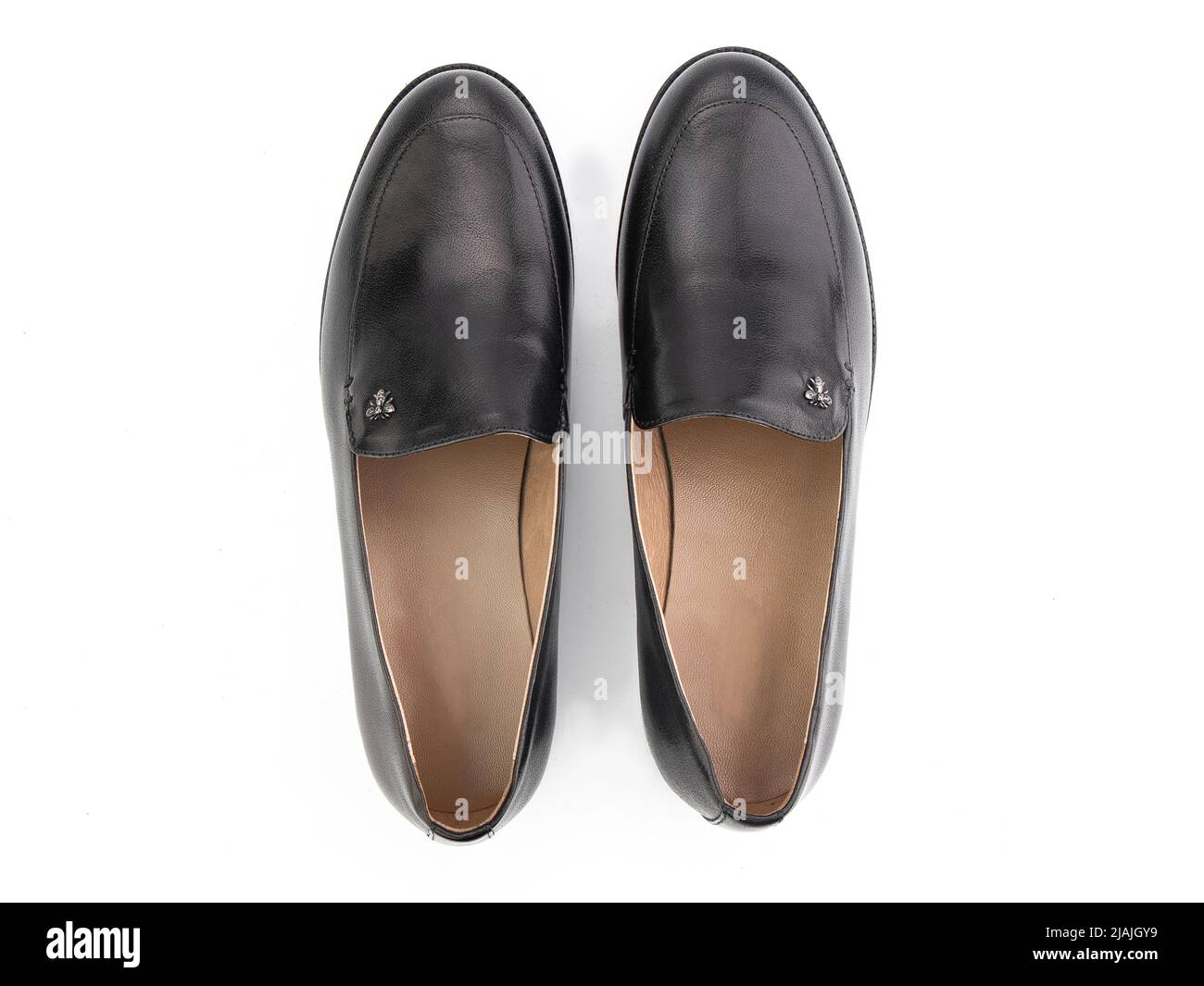 Chaussures de mocassin vintage. Gros plan. Photo publicitaire. chaussures gros plan. Gros plan sur un arrière-plan blanc. Vue de dessus Banque D'Images