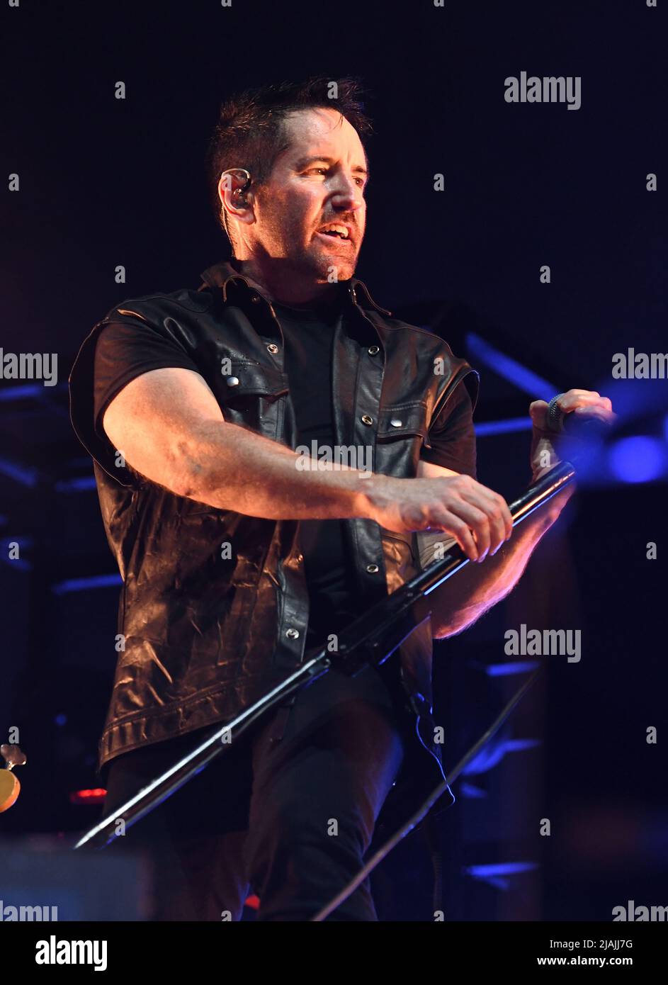 Le chanteur, auteur-compositeur, multi-instrumentiste et producteur Trent Reznor se produit sur scène lors d'un concert avec Nine inch Nails, lors du festival de musique d'appel de Boston qui s'est tenu à Allston, Massachusetts, le 27 mai 2022. Banque D'Images