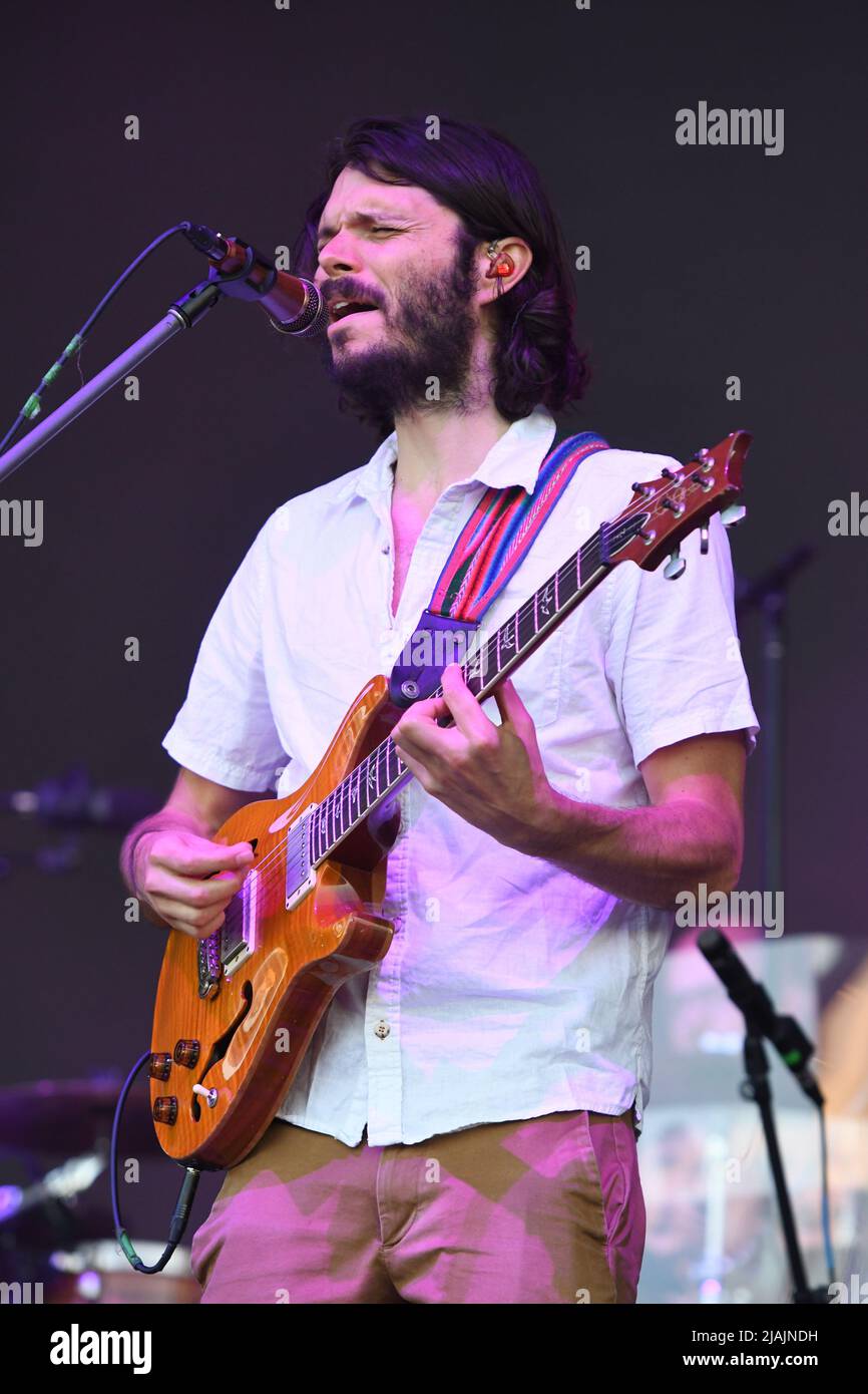 Le chanteur, auteur-compositeur et guitariste Rick Mitarotonda est présenté sur scène lors d'un concert avec Goose au festival de musique d'appel de Boston à Allston, Massachusetts, sur 29 mai 2022. Banque D'Images