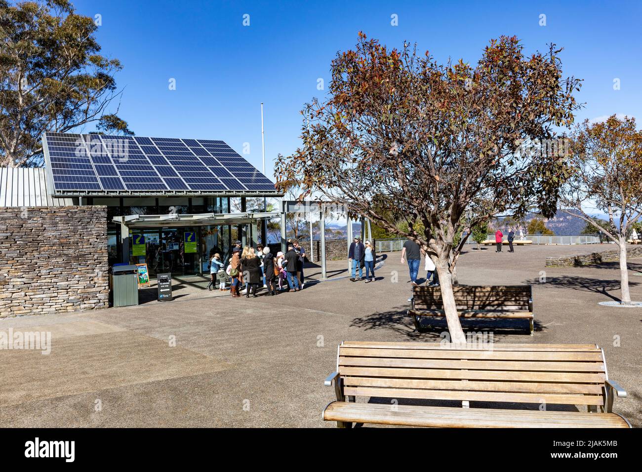 Blue Mountains Australia, centre d'information touristique solaire à Echo point près des Three Sisters, Katoomba, Nouvelle-Galles du Sud Banque D'Images