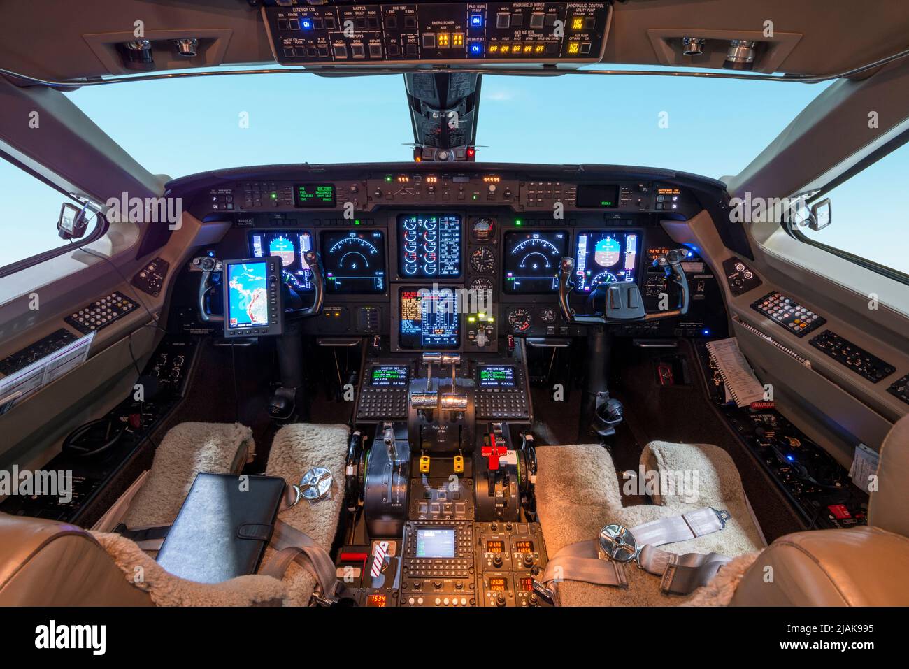 Intérieur cockpit d'un Gulfstream IV, mode nuit - photo Banque D'Images