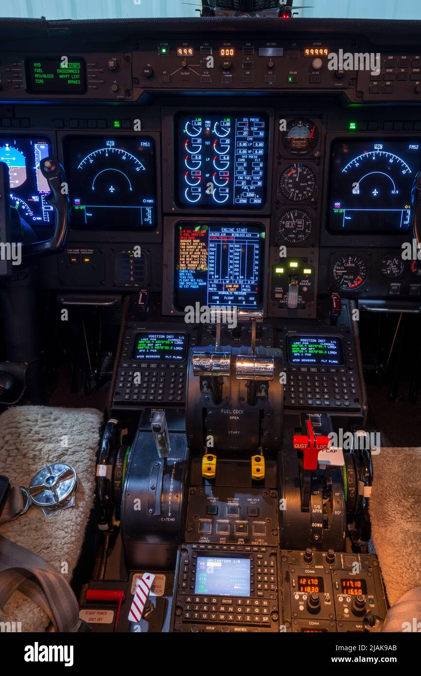 Intérieur cockpit d'un Gulfstream IV, mode nuit - photo Banque D'Images