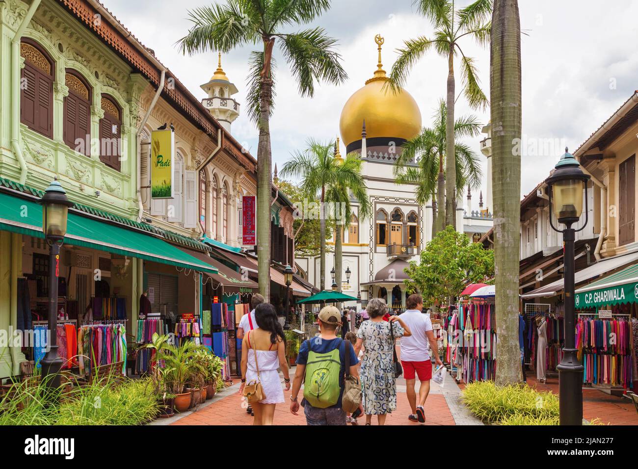 La mosquée du Sultan, ou Sultan Masjid, vue de la rue Bussorah ...