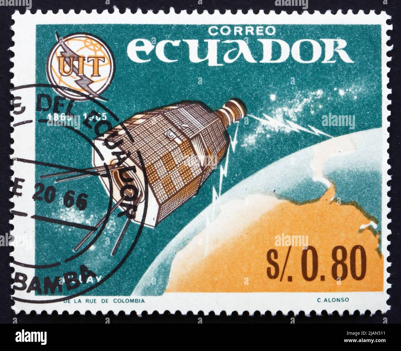 ÉQUATEUR - VERS 1966 : un timbre imprimé en Équateur montre Relay 1, 1st émissions de télévision dans l'océan Pacifique, vers 1966 Banque D'Images