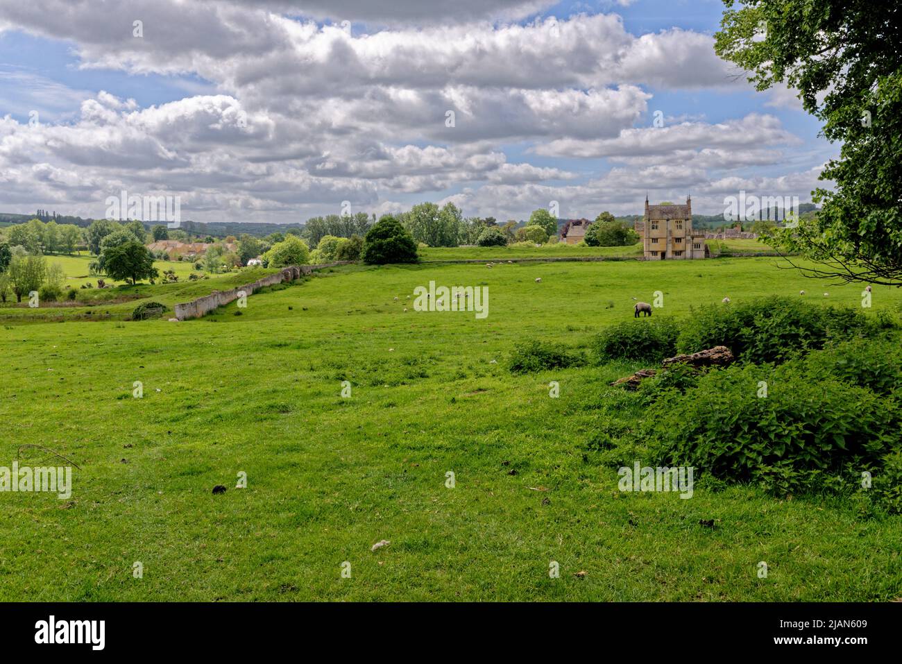 The East Banqueting House et Coneygree dans la campagne des Cotswold à Chipping Campden, Angleterre, Royaume-Uni Banque D'Images