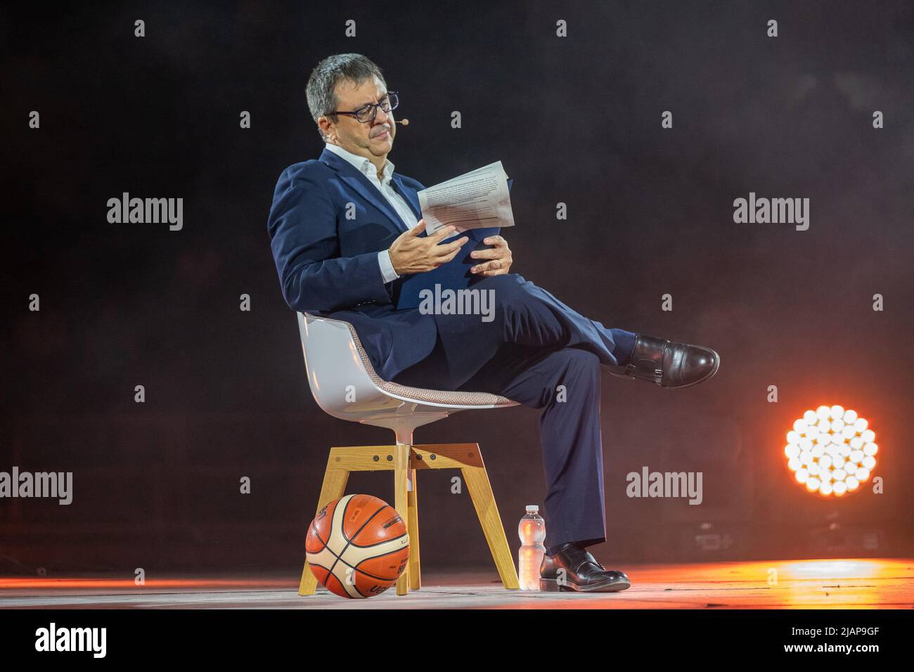 Vérone, Italie. 14th septembre 2020. Federico Buffa, journaliste sportif et conteur italien, lors de ses spectacles en direct dans l'Arena di Verona. Banque D'Images